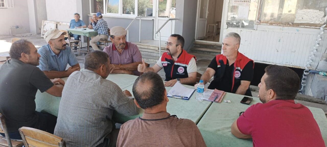 Aydın’ın Nazilli ilçesinde çiftlik hayvanı popülasyonunun yoğun olduğu mahallelerde çiftçi