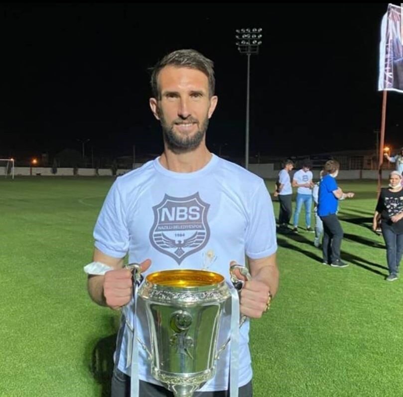 Yeniden yapılanma sürecine giren Nazillispor ilk transferini gerçekleştirdi. Siyah beyazlılar,