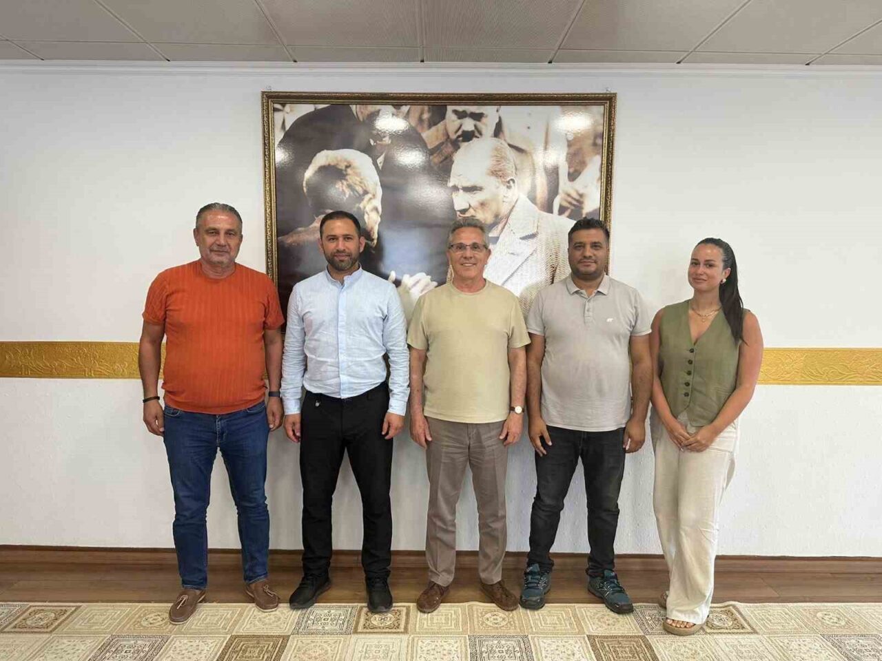 İlçe genelindeki ziyaretlerini sürdüren Nazillispor Kulüp Başkanı Ümit Ambar, son