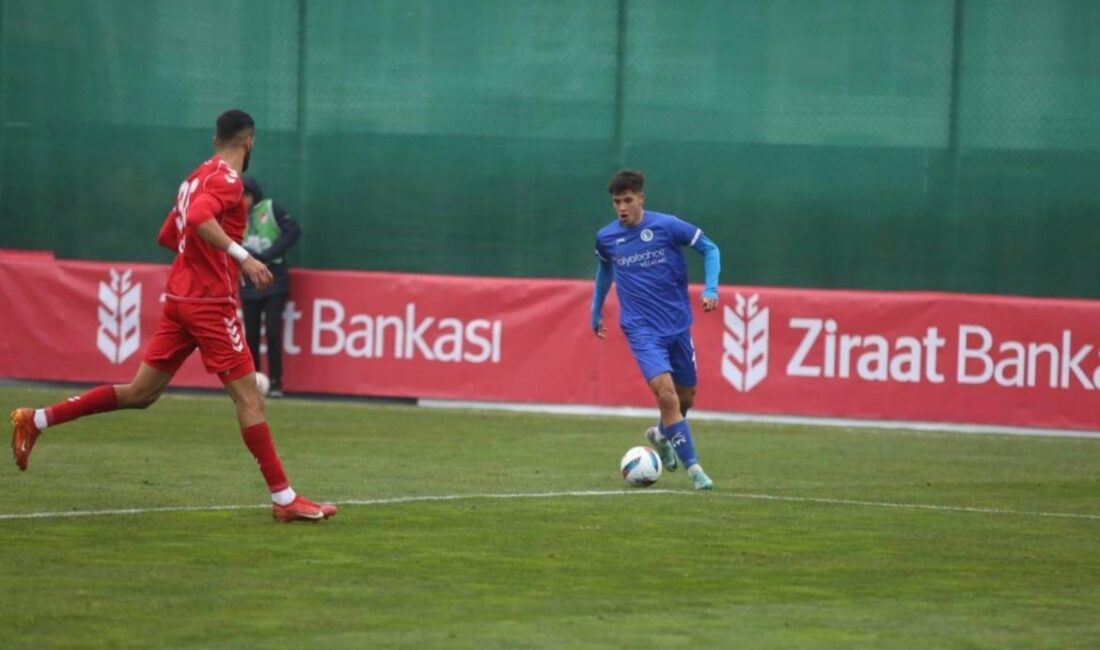 Nazillispor, yeni sezon öncesi gençleşme operasyonuna gitti. TFF’nin yaş sınırlaması