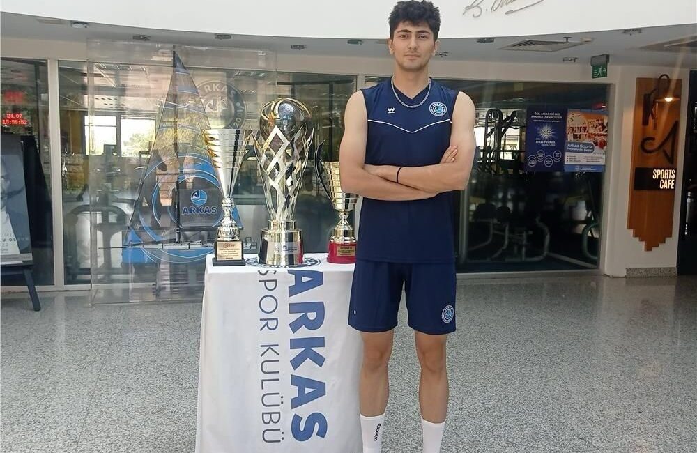 Kayseri ElitVoleybolKulübü alt yapısından yetişen 2007 doğumlu başarılı sporcu Nejat