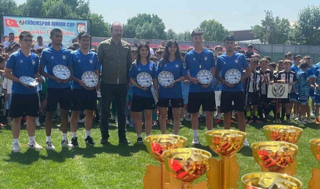 Kütahya’nın Tavşanlı ilçesinde Erdem Spor Kulübü’nün bu yıl 7.’sini düzenlediği