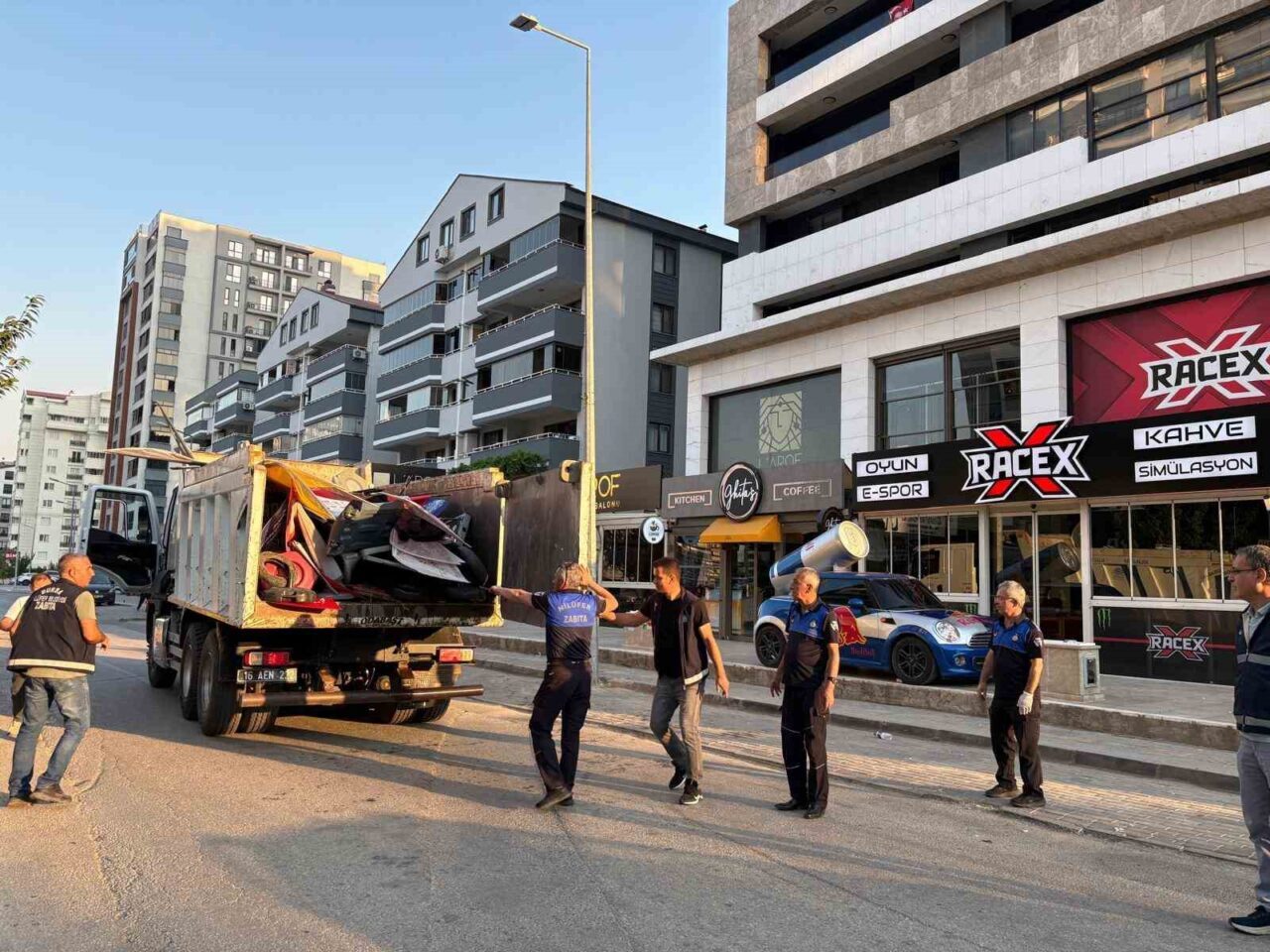 Nilüfer Belediyesi Zabıta ekipleri, 29 Ekim, Ataevler, 23 Nisan ve