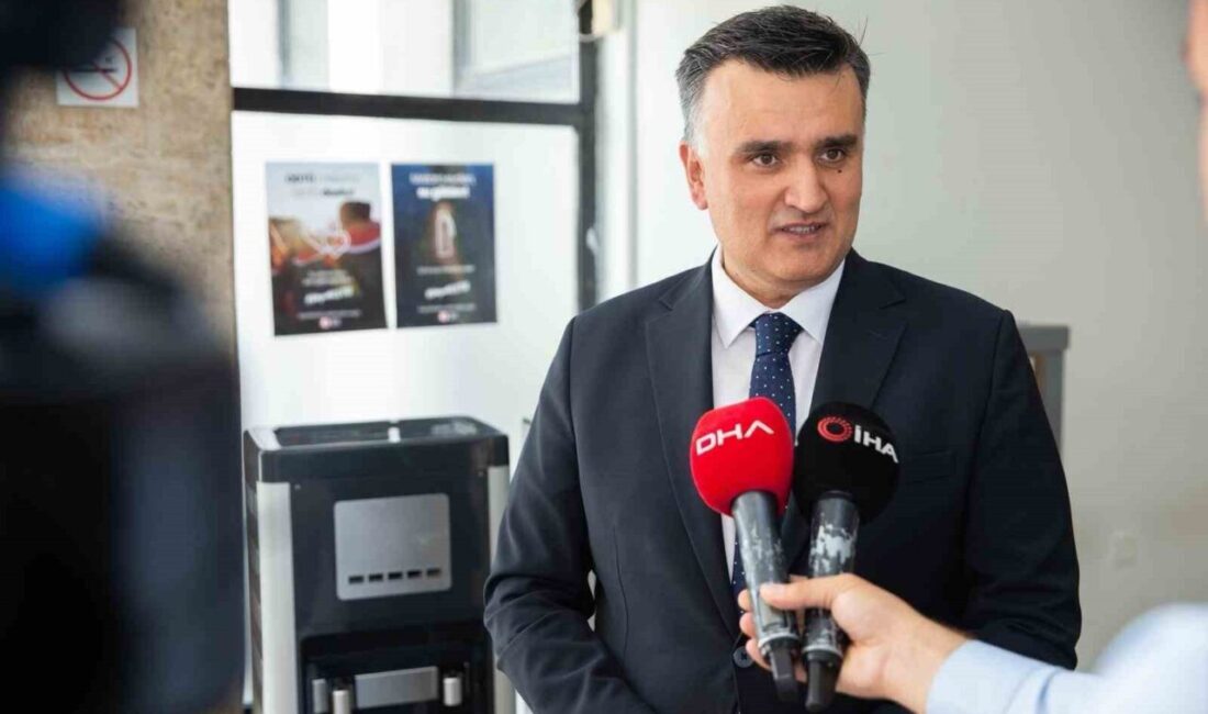 Orta Doğu Teknik Üniversitesi’nde (ODTÜ) “Matara evden, su gölden” sloganı