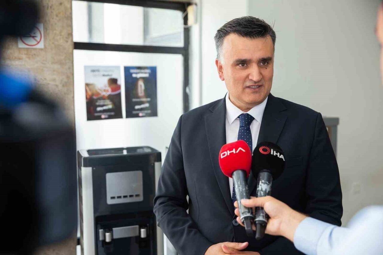 Orta Doğu Teknik Üniversitesi’nde (ODTÜ) “Matara evden, su gölden” sloganı