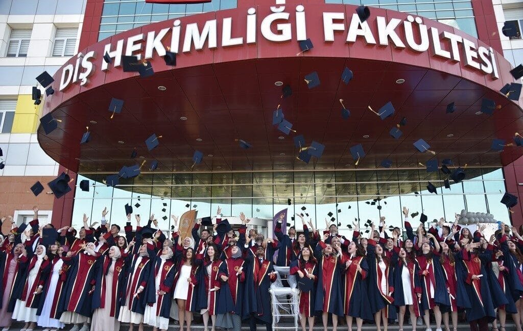 Ondokuz Mayıs Üniversitesi (OMÜ) Diş Hekimliği Fakültesi’nden 2024-2025 akademik yılında