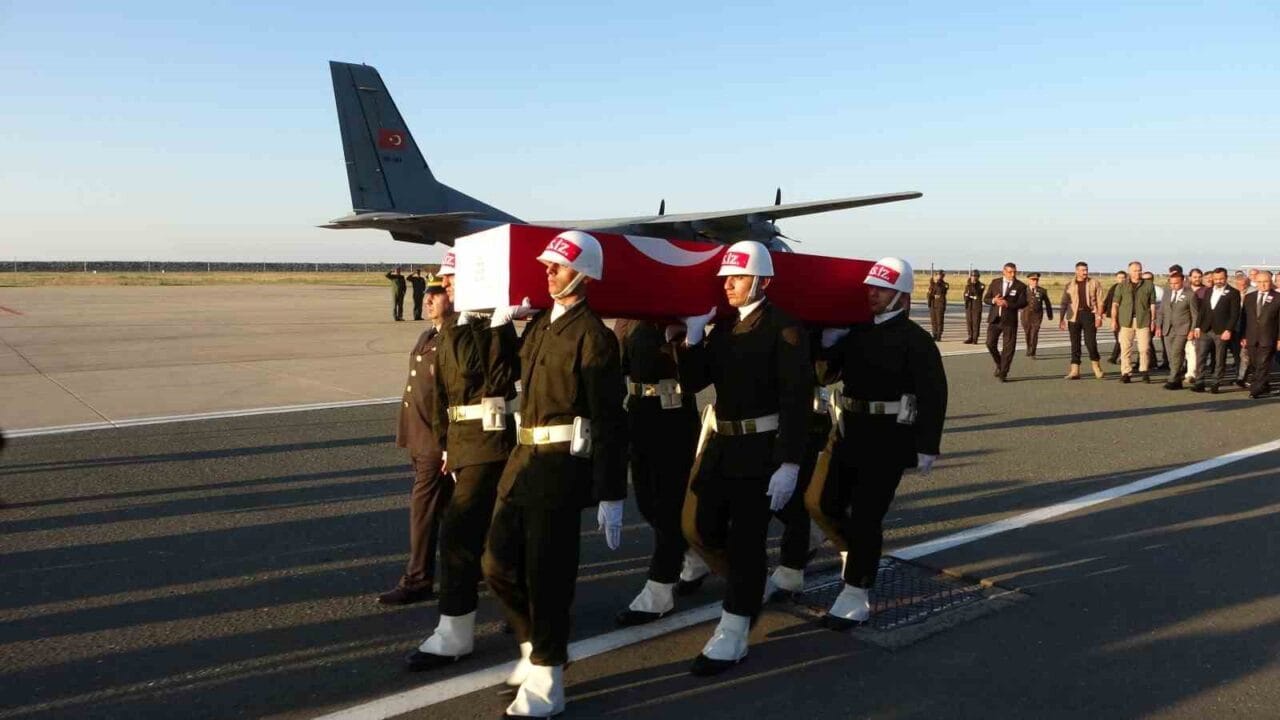 Pençe-Kilit Harekatı bölgesinde bir mağarada arama tarama faaliyeti sırasında metan