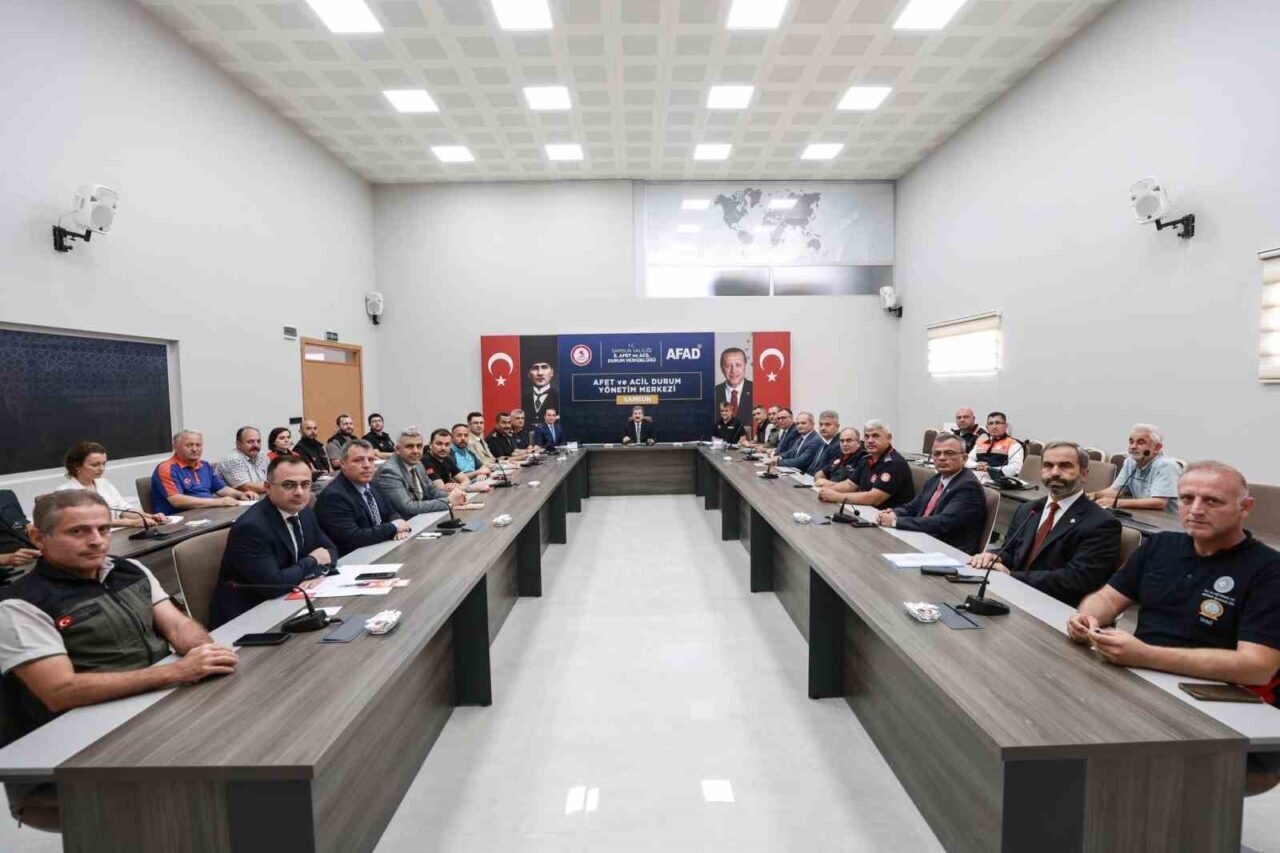 Samsun’da, orman yangınlarının önlenmesine yönelik alınacak tedbirlerin ele alındığı Orman