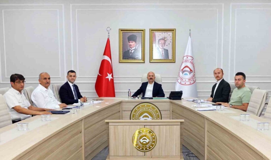 6 Şubat depremlerinin ardından Adıyaman’da orta hasarlı yapıların yıkım ve