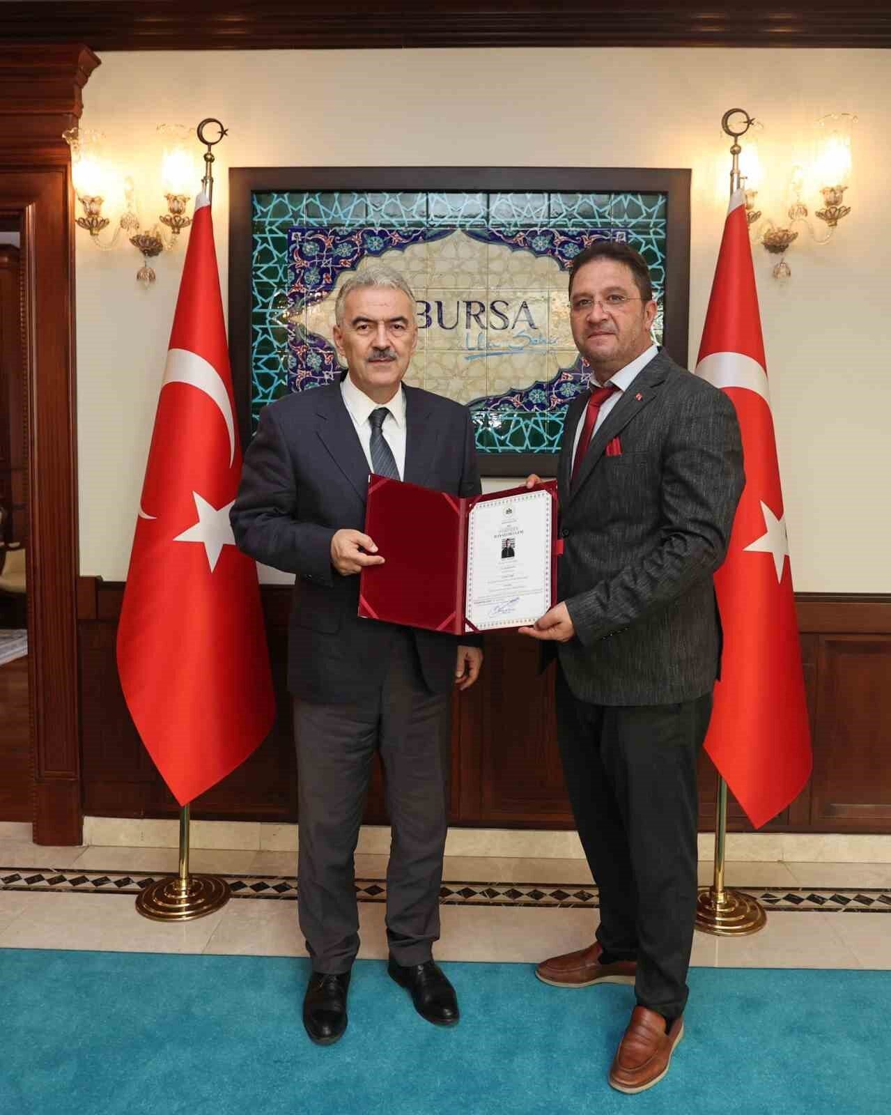 Basın İlan Kurumu İzmir Bölge Müdürlüğü görevine atanan Osman Başeğmez,