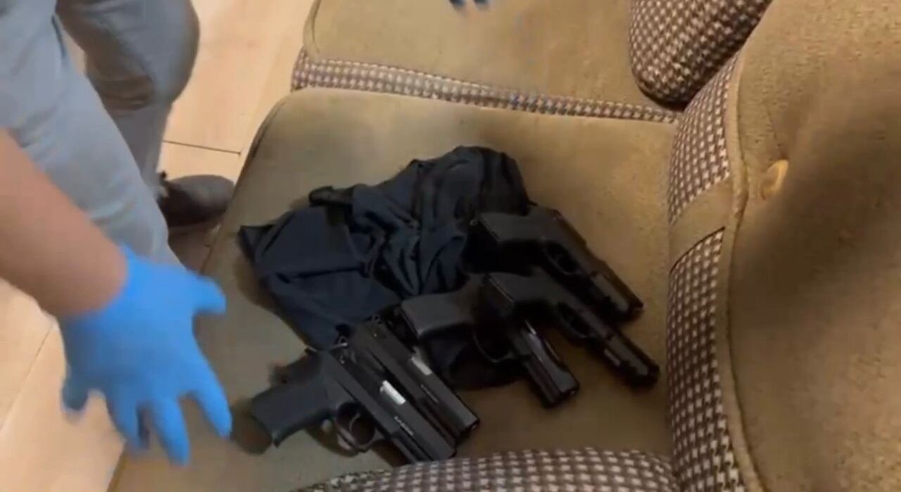 Osmaniye’de jandarma ekiplerince düzenlenen silah ve uyuşturucu operasyonunda 5 şüpheli