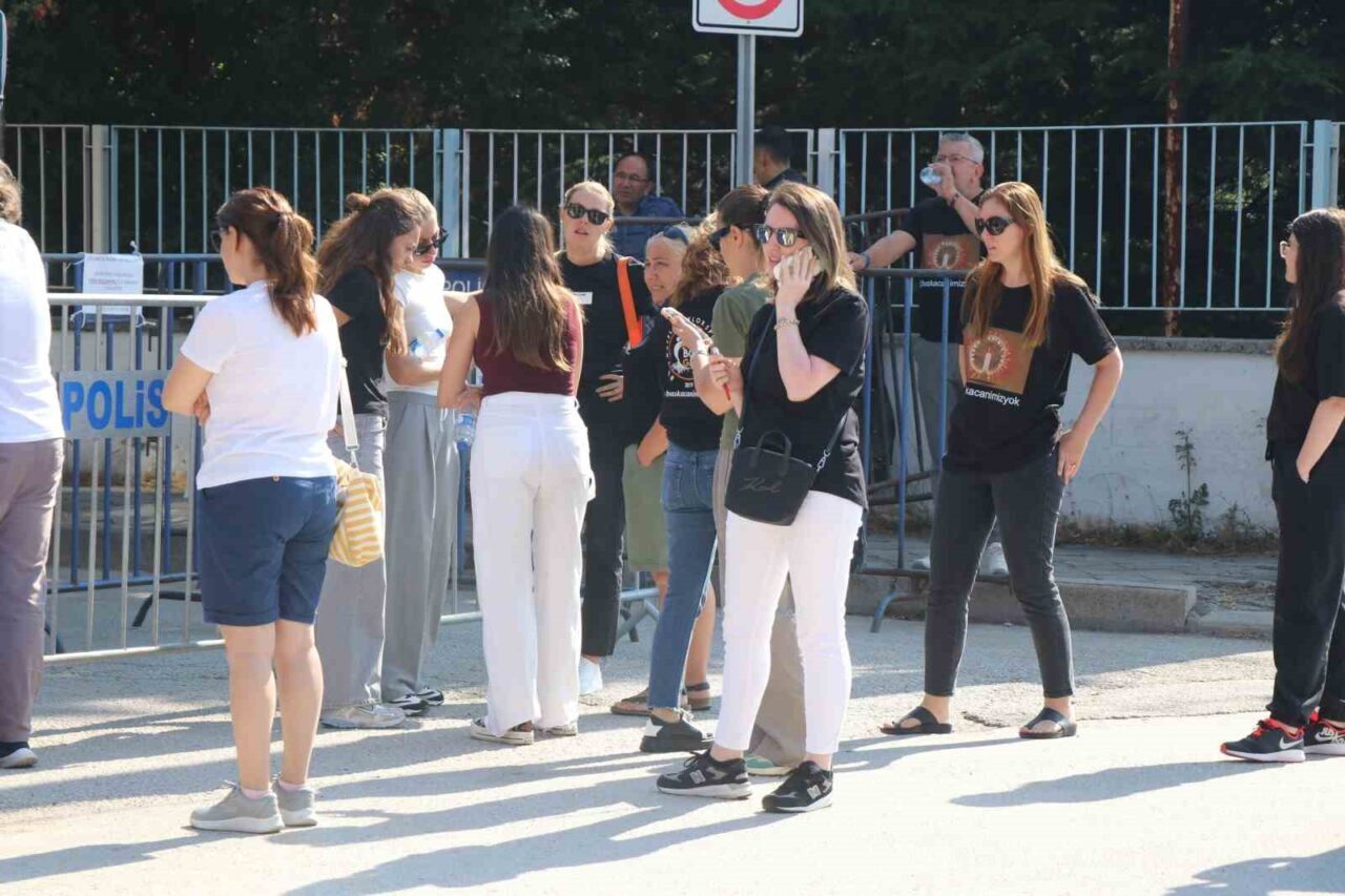 Bolu’daki Grand Kartal Otel yangınında eşi ve çocuğuyla birlikte kurtulan