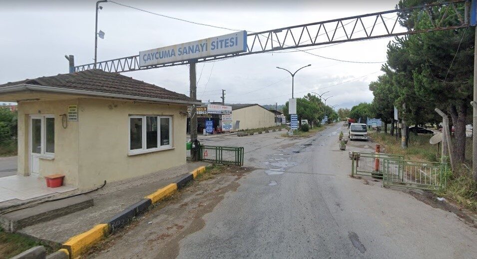 Zonguldak’ın Çaycuma ilçesinde Sanayi Sitesi’nde bulunan bir oto yıkamacıda yaşanan