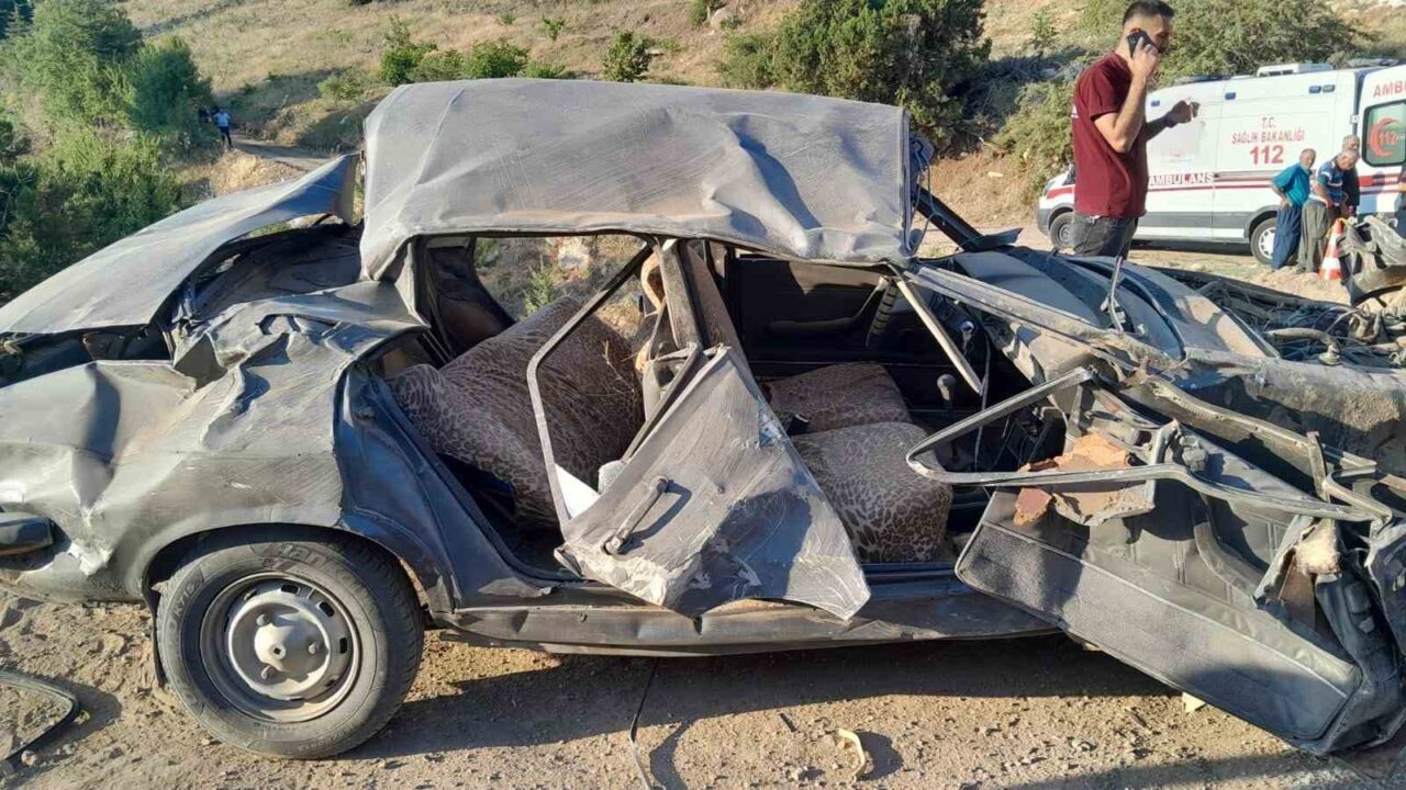 Adana’nın Pozantı ilçesinde otomobilin uçuruma yuvarlanması sonucu meydana gelen kazada