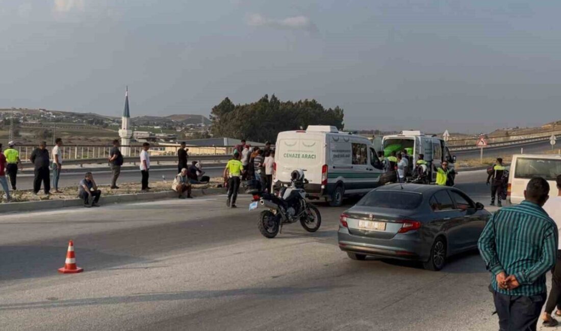 Otomobilin çarptığı yaşlı kadın hayatını kaybetti Hatay’da karşıdan karşıya geçtiği esnada otomobilin çarptığı yaşlı kadın hayatını