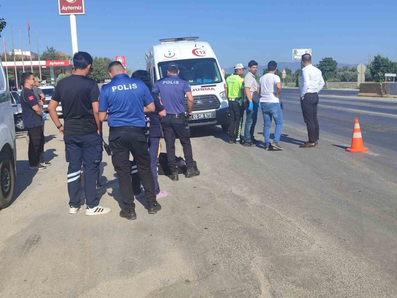 Aydın’ın Germencik ilçesinde bir otomobilin çarptığı 84 yaşındaki yaya hayatını