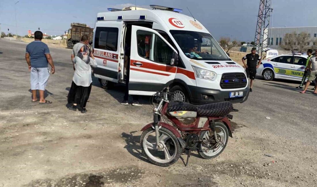 Aksaray’da motosiklet ile otomobilin çarpışması sonucu meydana gelen trafik kazasında