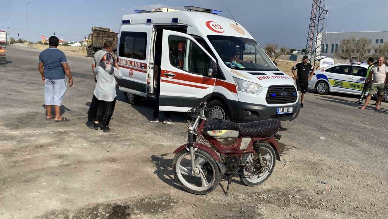 Aksaray’da motosiklet ile otomobilin çarpışması sonucu meydana gelen trafik kazasında