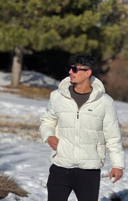 Hatay’ın Defne ilçesinde otomobille çarpışan motosikletteki genç sürücü hayatını kaybetti.