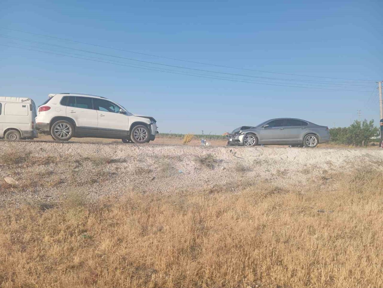 Konya’nın Ereğli ilçesinde iki otomobilin çarpışması sonucu meydana gelen kazada