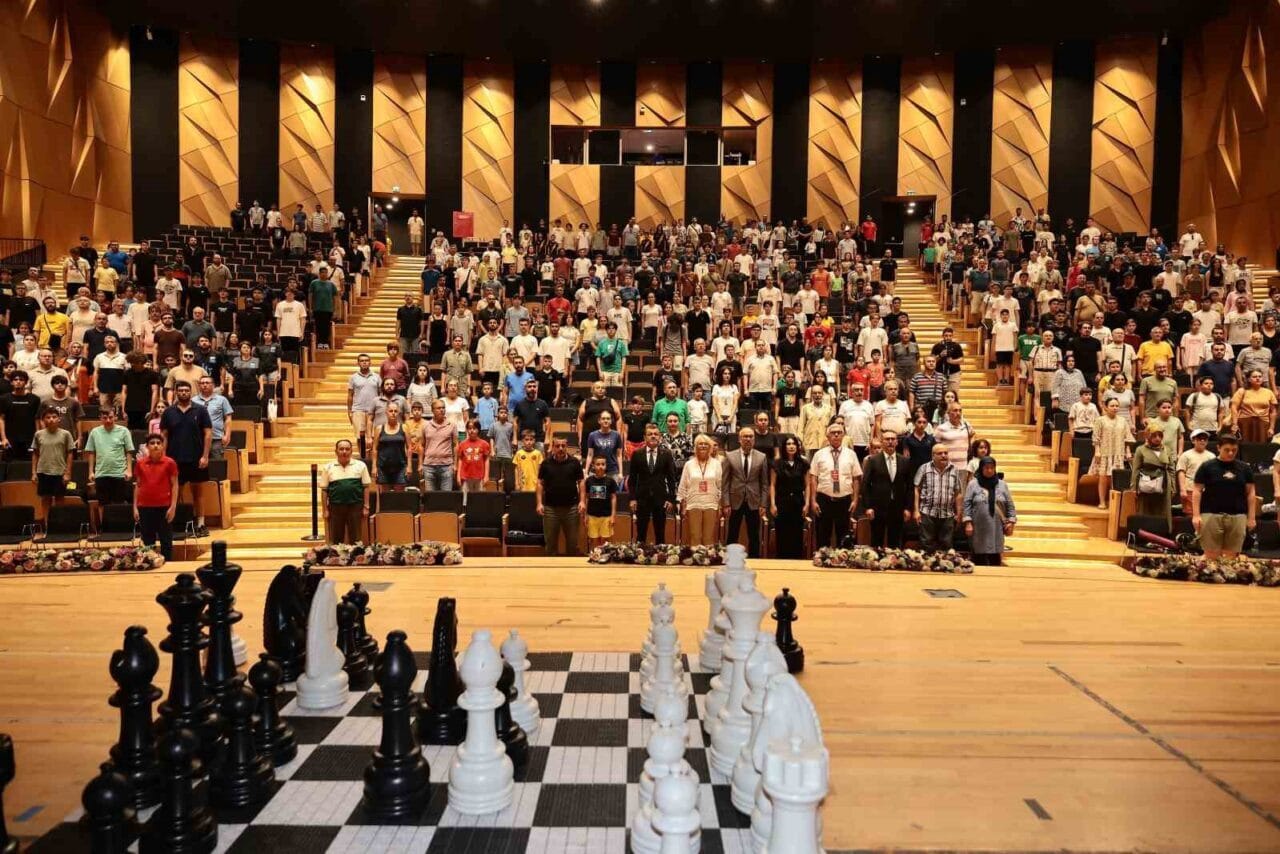 Bu yıl ilki düzenlenen Pamukkale Uluslararası Açık Satranç Turnuvası başladı.