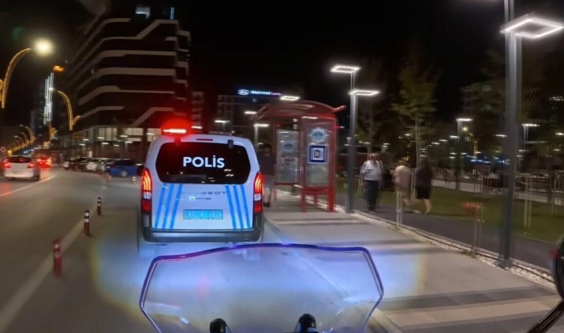 Aksaray’da havaların ısınmasıyla birlikte dolup taşan park ve bahçelerde güvenlik