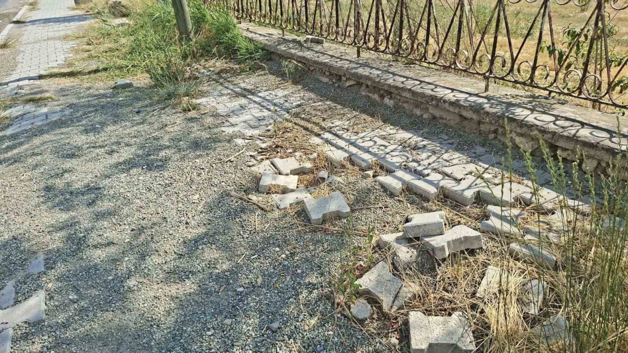 Kütahya’nın Hisarcık ilçesi Karşıyaka Mahallesinde yer alan Belediyeye ait park