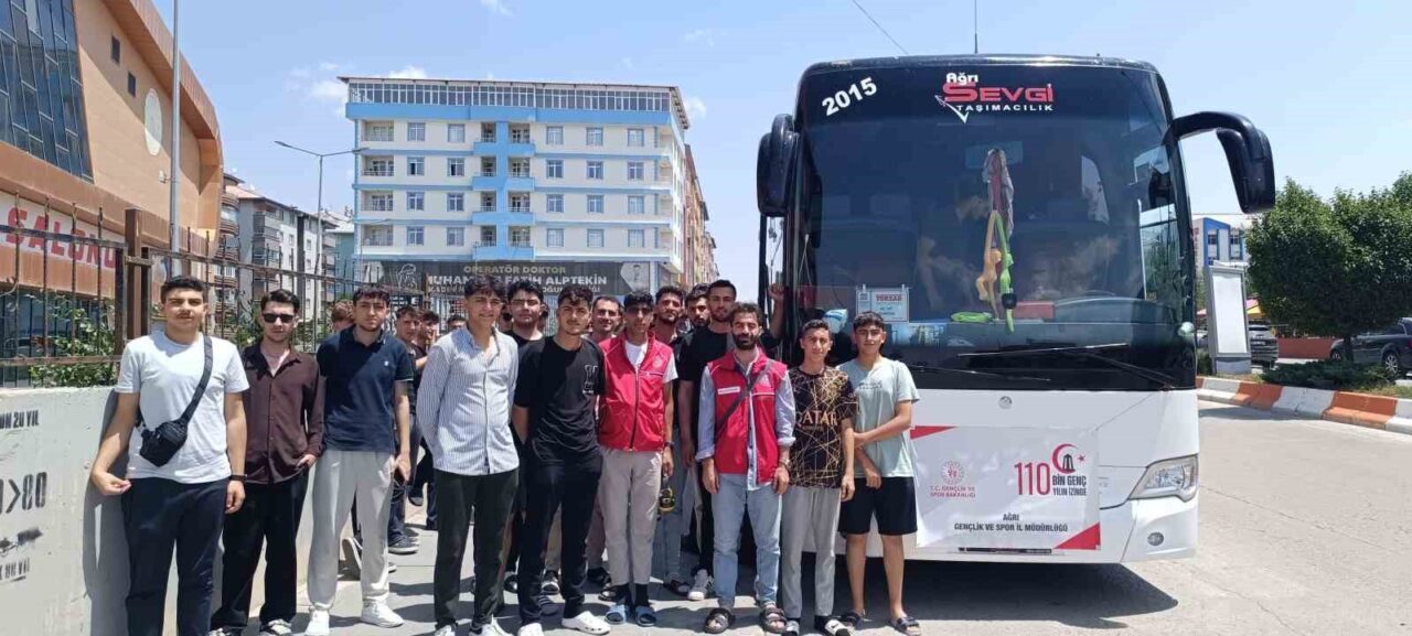 Patnos’tan 35 genç, Türkiye’nin zengin tarih ve medeniyet mirasıyla buluşmak