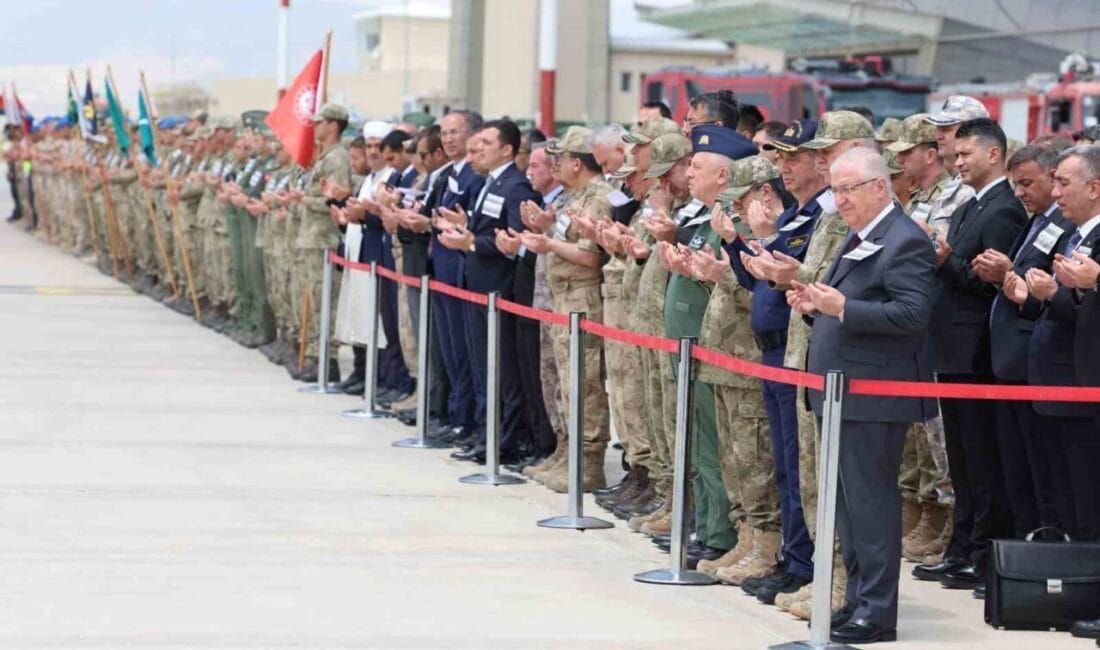 Pençe-Kilit Harekatı bölgesinde metan gazından etkilenerek şehit olan askerlerin naaşları,