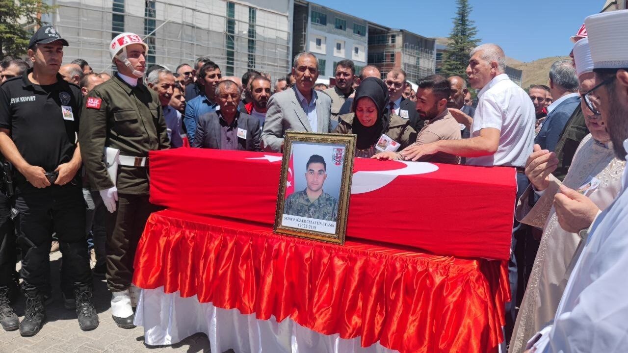 Kilit Harekatı bölgesindeki bir mağarada yürütülen arama-tarama faaliyeti sırasında metan