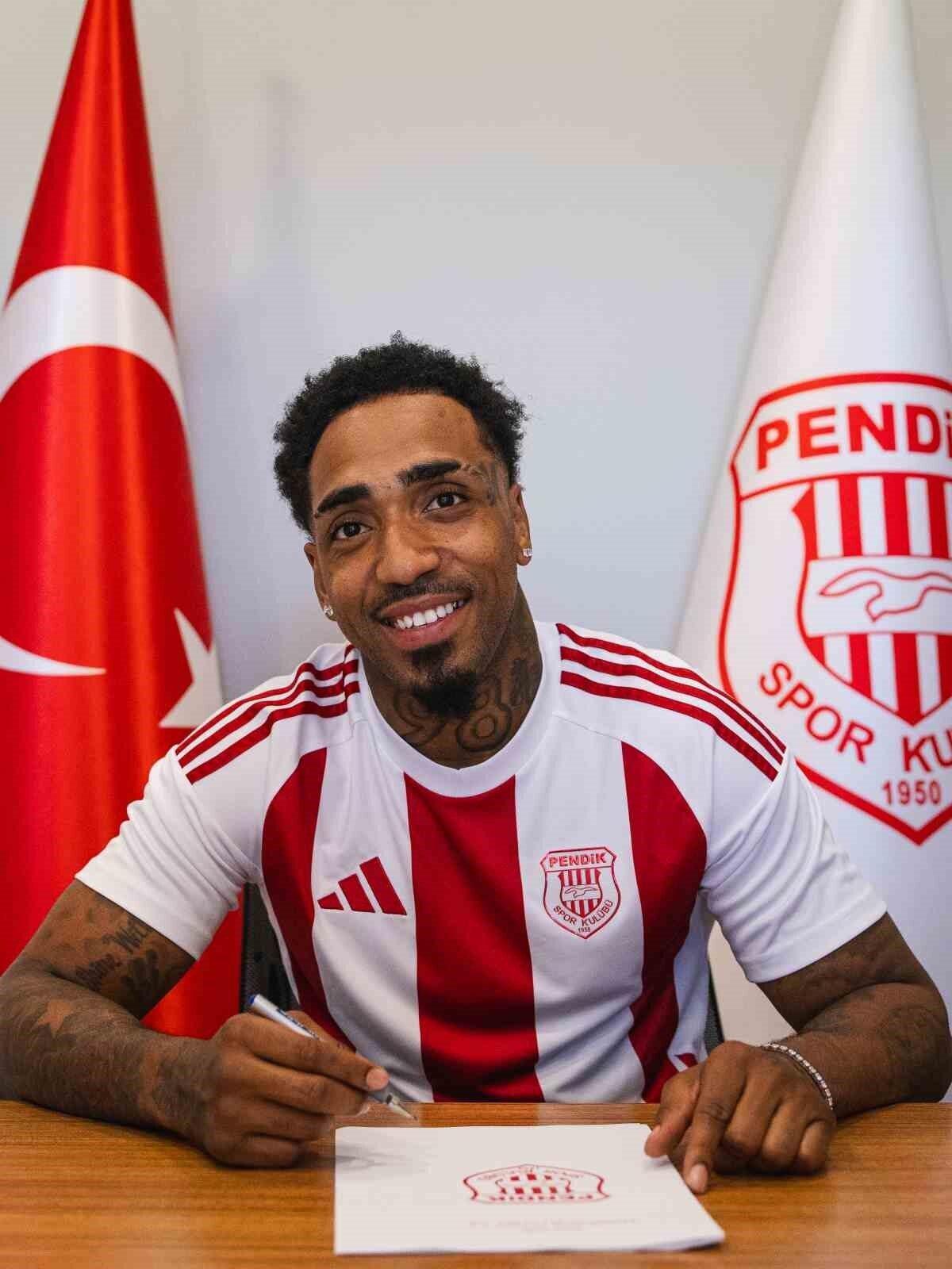 Pendikspor, Championship ekiplerinden Sheffield Wednesday’de forma giyen 26 yaşındaki İngiliz