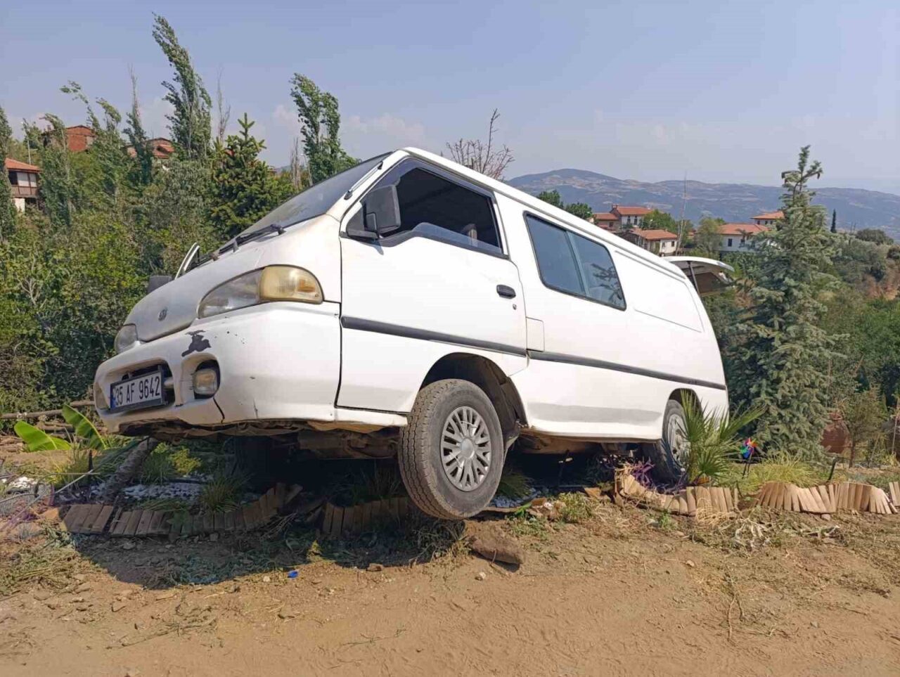 İzmir’in Ödemiş ilçesine bağlı Birgi Mahallesi’nde meydana gelen iş kazasında,