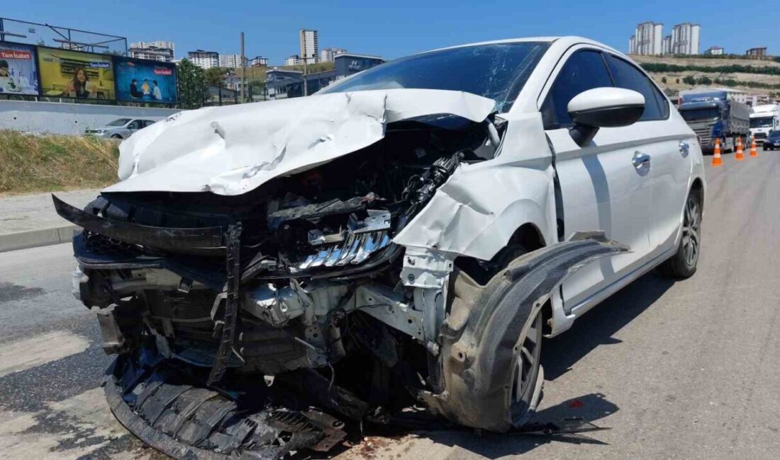 Samsun’da polis aracının, üsteğmenin kullandığı araçla çarpışması sonucu meydana gelen