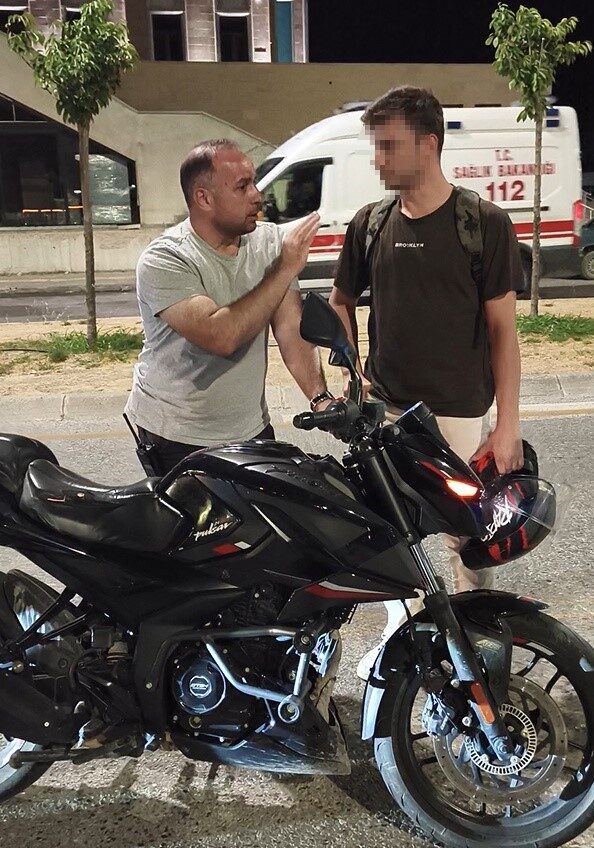 Düzce İl Emniyet Müdürlüğü Trafik Şubesi ekipleri Düzce Üniversitesi Araştırma