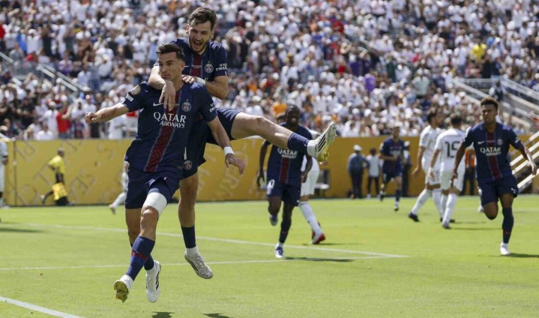 2025 FIFA Kulüpler Dünya Kupası yarı final maçında, Paris Saint-Germain,