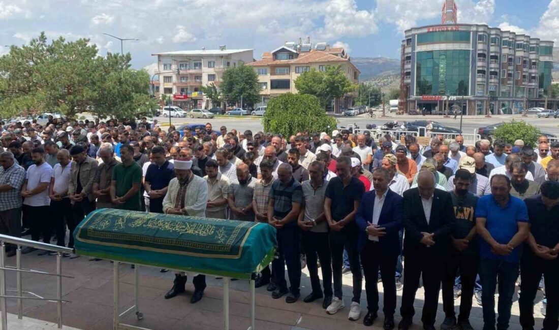 Pülümür Çayı’nda akıntıya kapılarak hayatını kaybeden Özkan İlçi, Erzincan’da düzenlenen