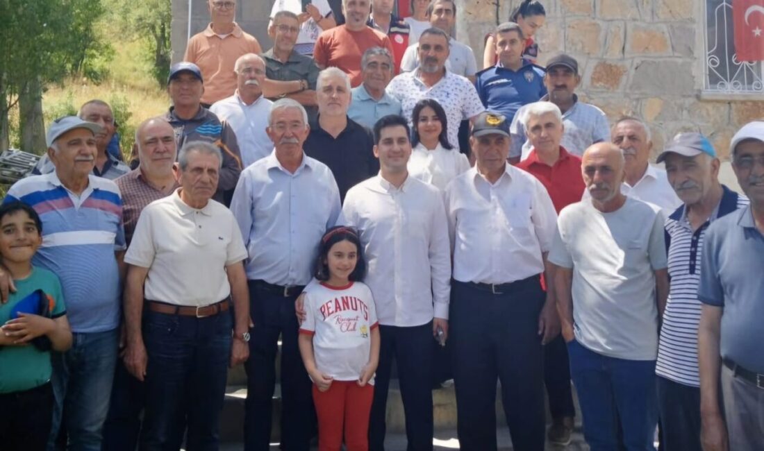 Pülümür’de aşevi açılışı ve aşure günü etkinlikleri gerçekleştirildi. Pülümür Kaymakamı