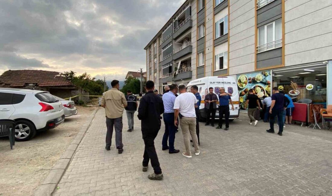 Düzce’de sağlık merkezinin önünde silahlı saldırıya uğrayan bir kişi hayatını