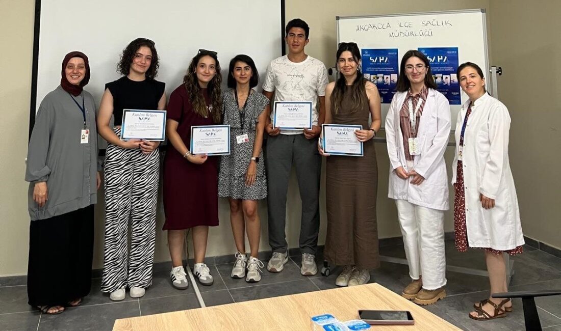 DÜZCE(İHA) – Düzce’nin Akçakoca ilçesinde Sağlıklı Hayat Akademisi eğitimleri sürüyor.