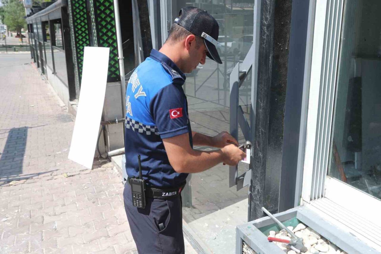 Şahinbey Belediyesi zabıta ekipleri tarafından gerçekleştirilen son denetimlerde gıda güvenliğini