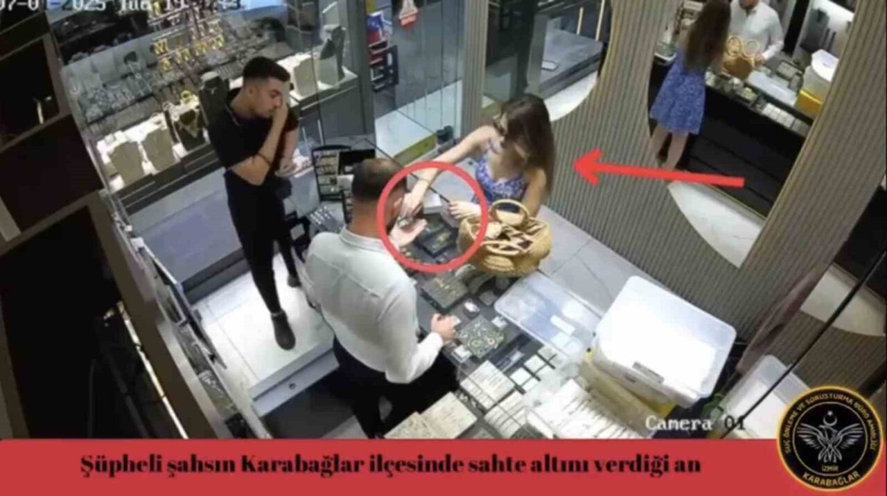 İzmir’in Karabağlar ilçesinde iki ayrı kuyumcuda sahte altın bozdurma girişiminde