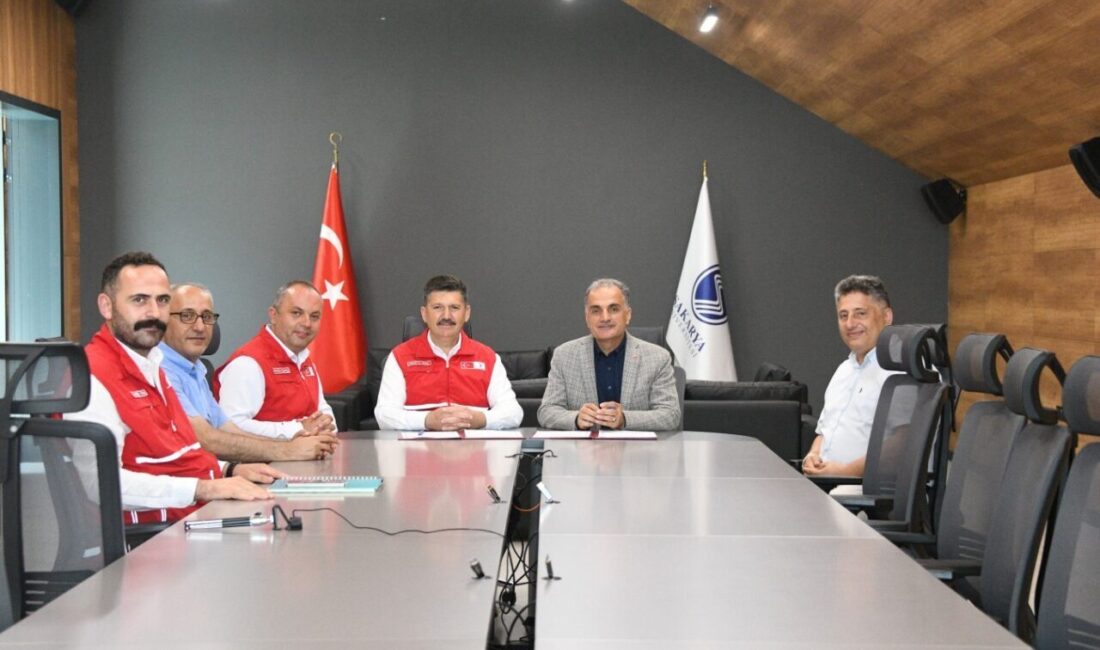 Sakarya Üniversitesi ile Türkiye Kızılay Derneği Sakarya İl Merkezi Başkanlığı