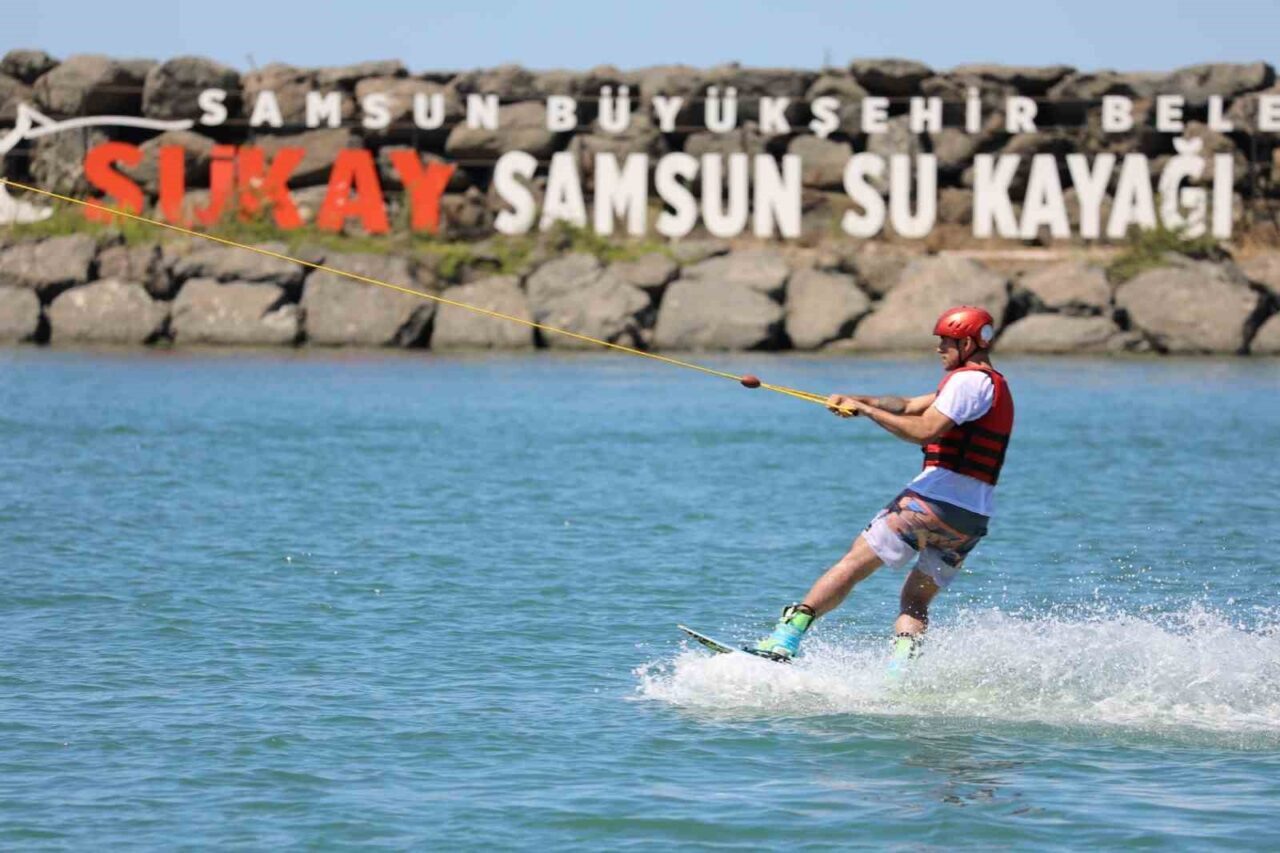 Türkiye’nin deniz üzerinde kurulan ilk ve tek kablolu su kayağı