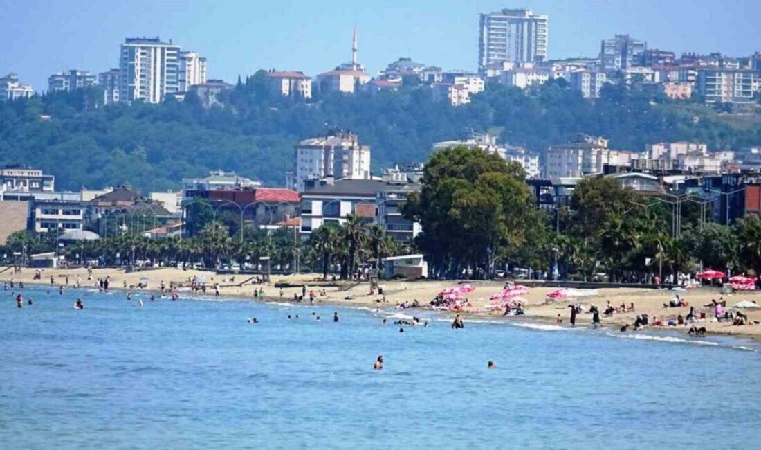 Samsun’da dalga yüksekliğinin 1 metreye yaklaşması üzerine Samsun Valiliği, muhtemel