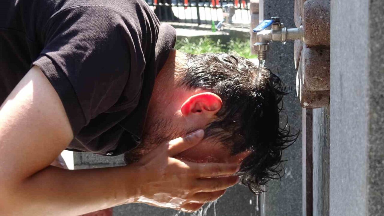 Samsun’da mevsim normallerinin 12 derece üzerine çıkan sıcaklık ve yüksek