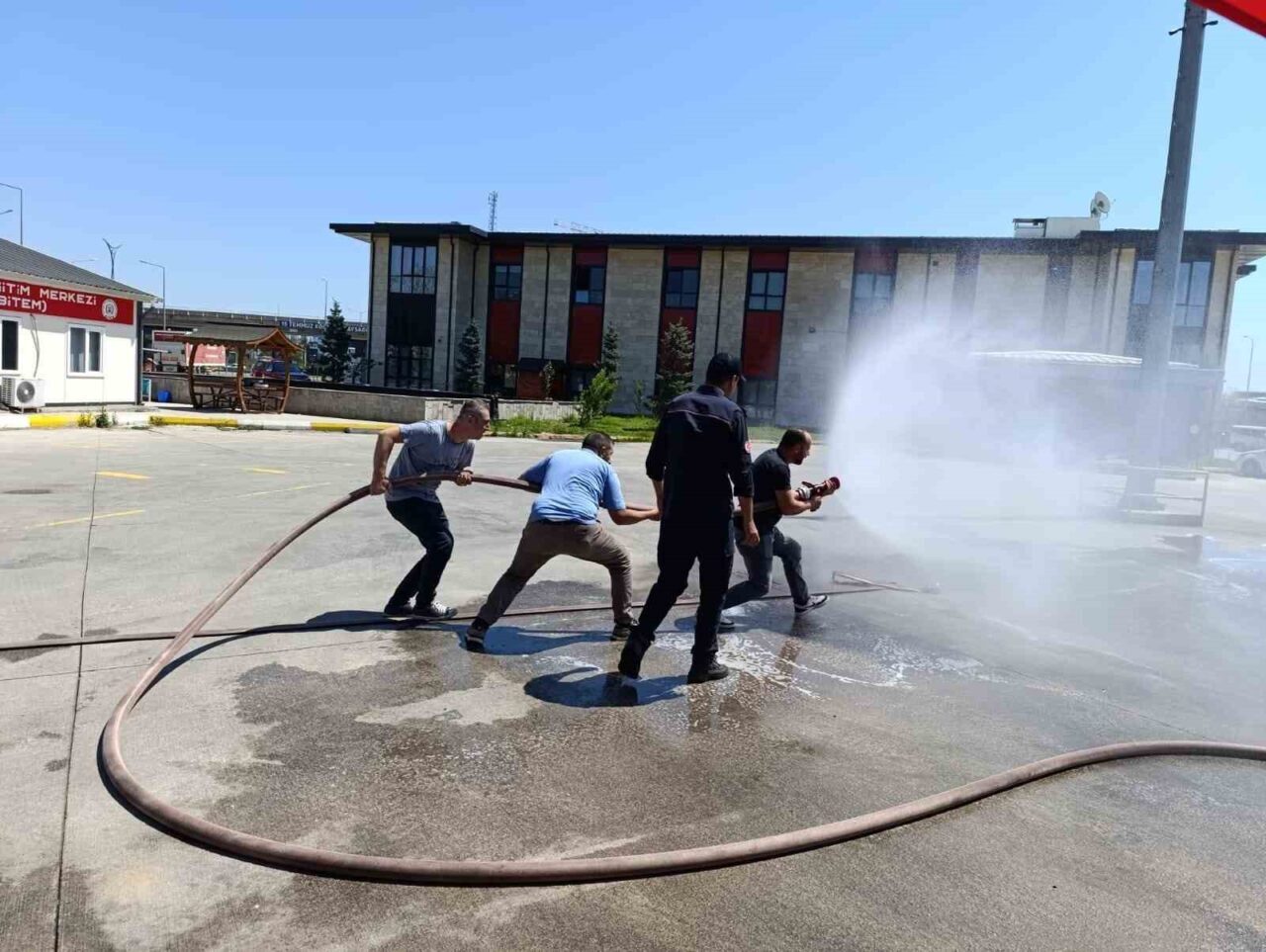 Kocaeli Büyükşehir Belediyesi İtfaiye Dairesi Başkanlığı Önleme ve Eğitim Şube