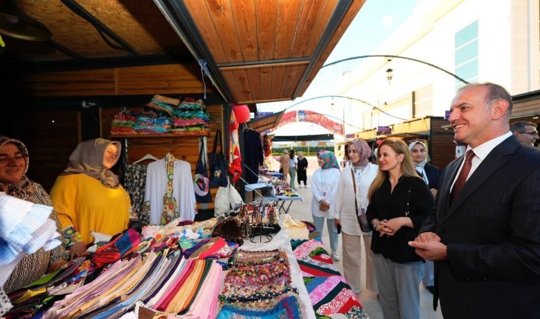 Sancaktepe Belediyesi’nin ev sahipliğinde düzenlenen Kadın Emeği Festivali, kadınların el