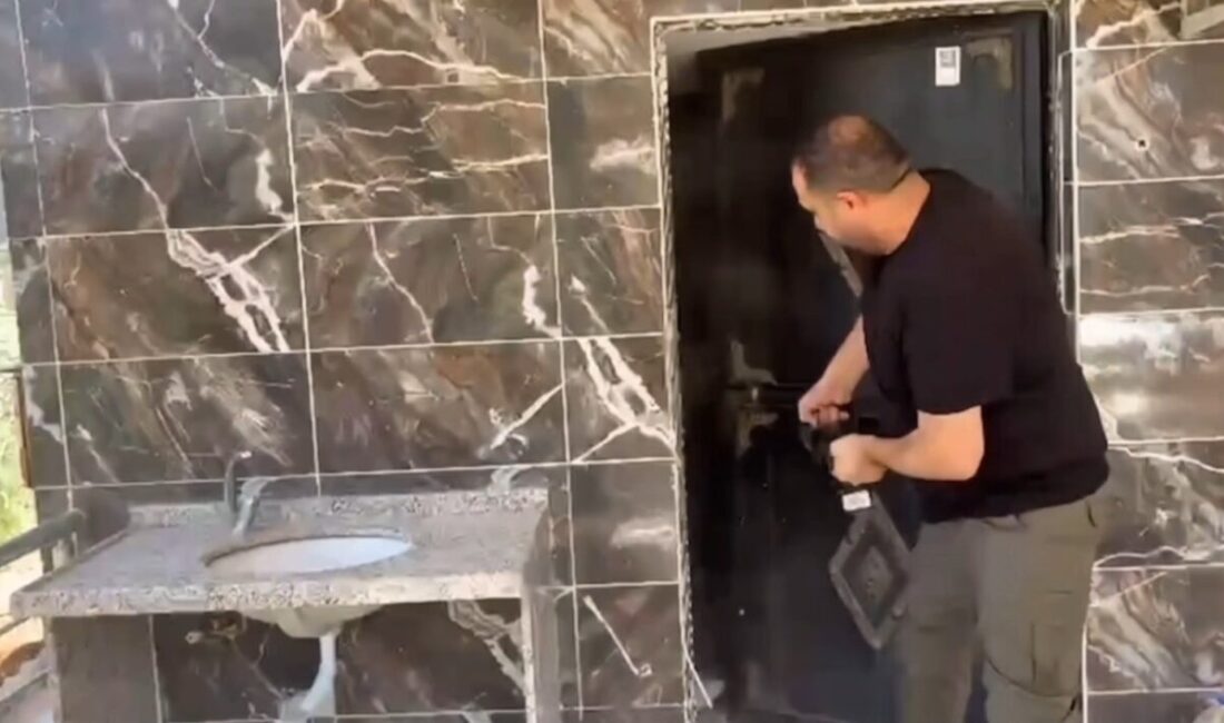 Şanlıurfa’da polis ekipleri tarafından telefon dolandırıcılarına yönelik düzenlenen operasyonda, gözaltına