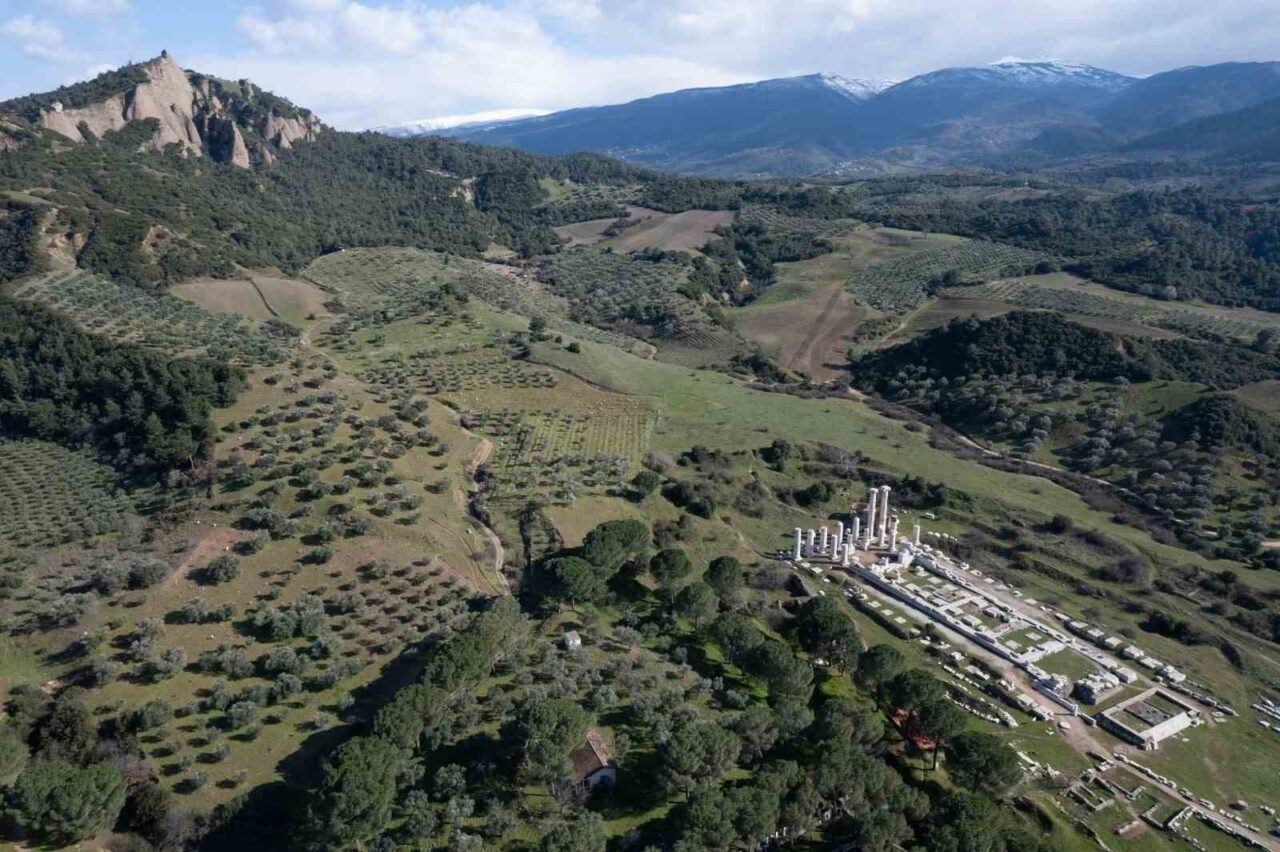 Manisa’nın Salihli ilçesinde yer alan Sardes Antik Kenti ve Bin