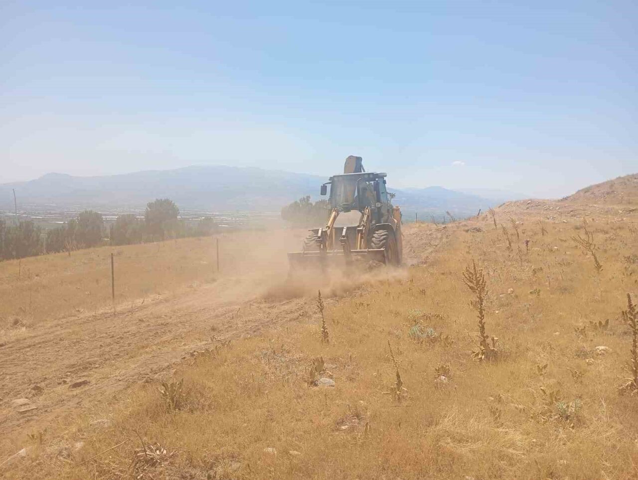 Manisa’nın Sarıgöl ilçesine bağlı Çavuşlar Mahallesi’nde, yaz aylarında artan orman
